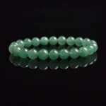 Perles d'aventurine verte en gros plan