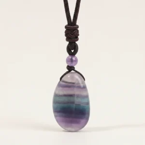 Pendentif fluorite posé à plat
