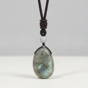 Pendentif labradorite posé à plat