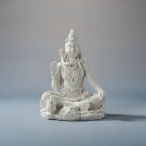 Statue Shiva en méditation, grès blanc, sur fond neutre