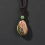 unakite-macro Goutte d'unakite en gros plan macro